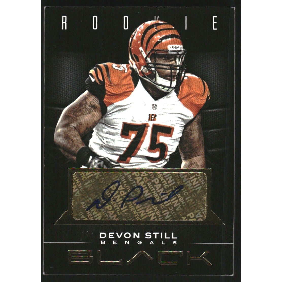 2012 Panini Black Rookie Signatures Gold #130 Devon Still/99. rookie card picture