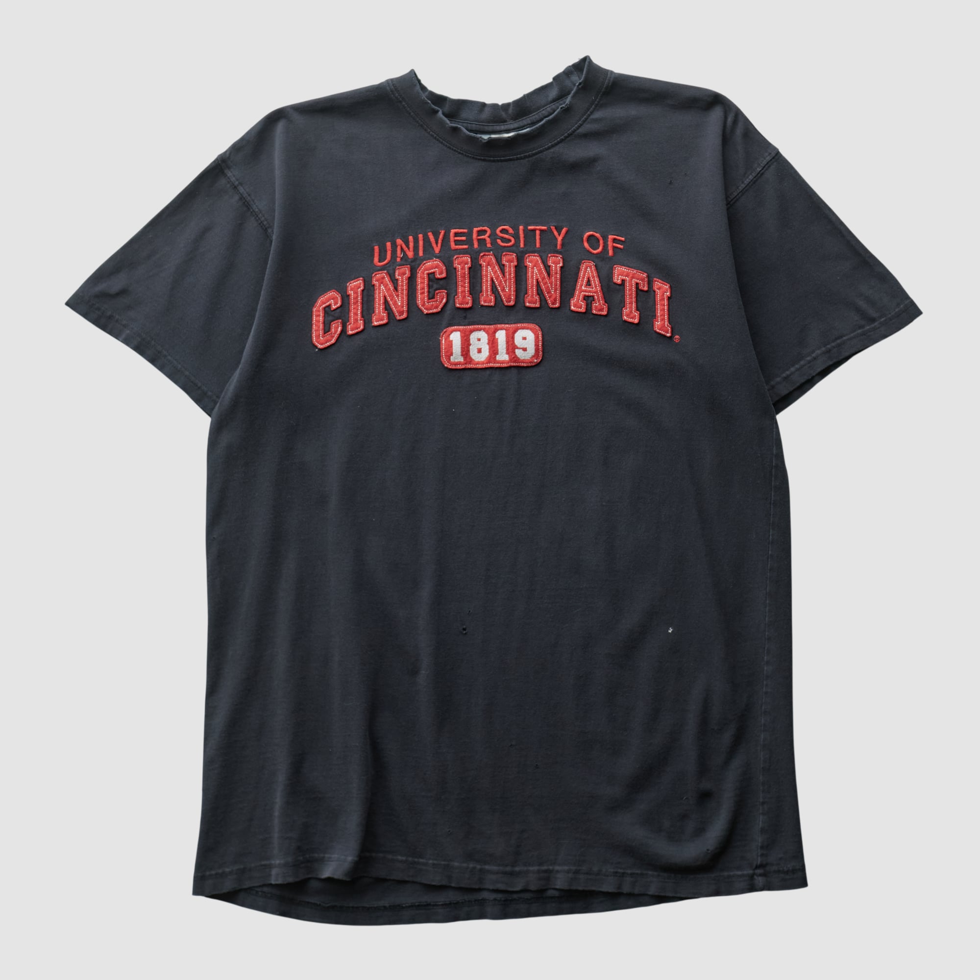 Cincinnati Bearcats 2000s T-shirt - Black - S by Fanatics Real Vintage
