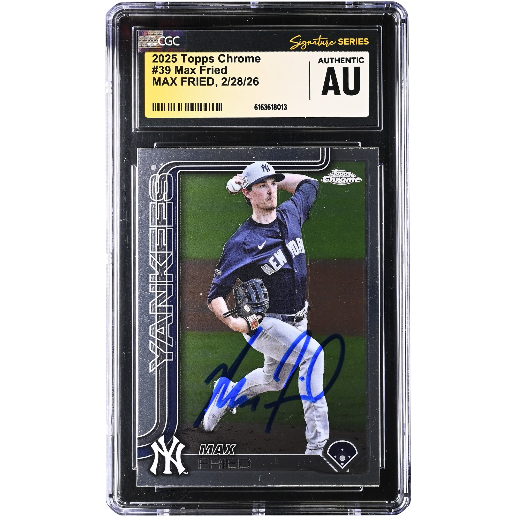Max Fried New York Yankees Autographed 2025 Topps Chrome #39 CGC Authenticated / Card