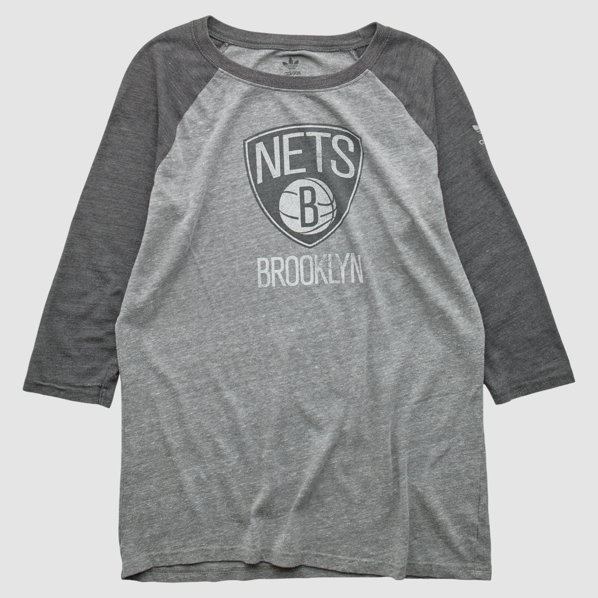 Brooklyn Nets Adidas 2010s T-shirt – Heather Gray – S by Fanatics Real Vintage