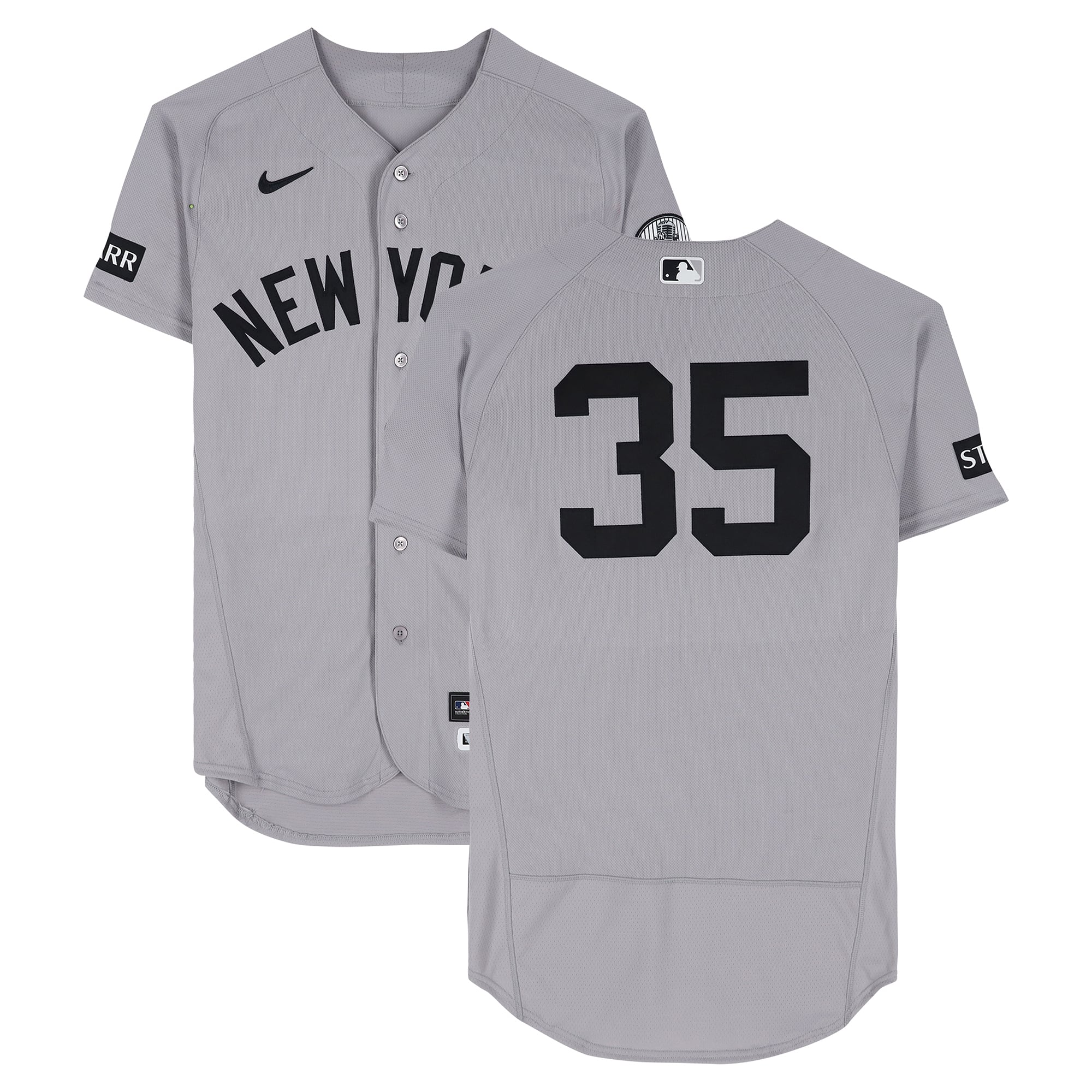 Maglia grigia Nike numero 35 indossata da Cody Bellinger dei New York Yankees contro i Toronto Blue Jays il 14 giugno 2026.