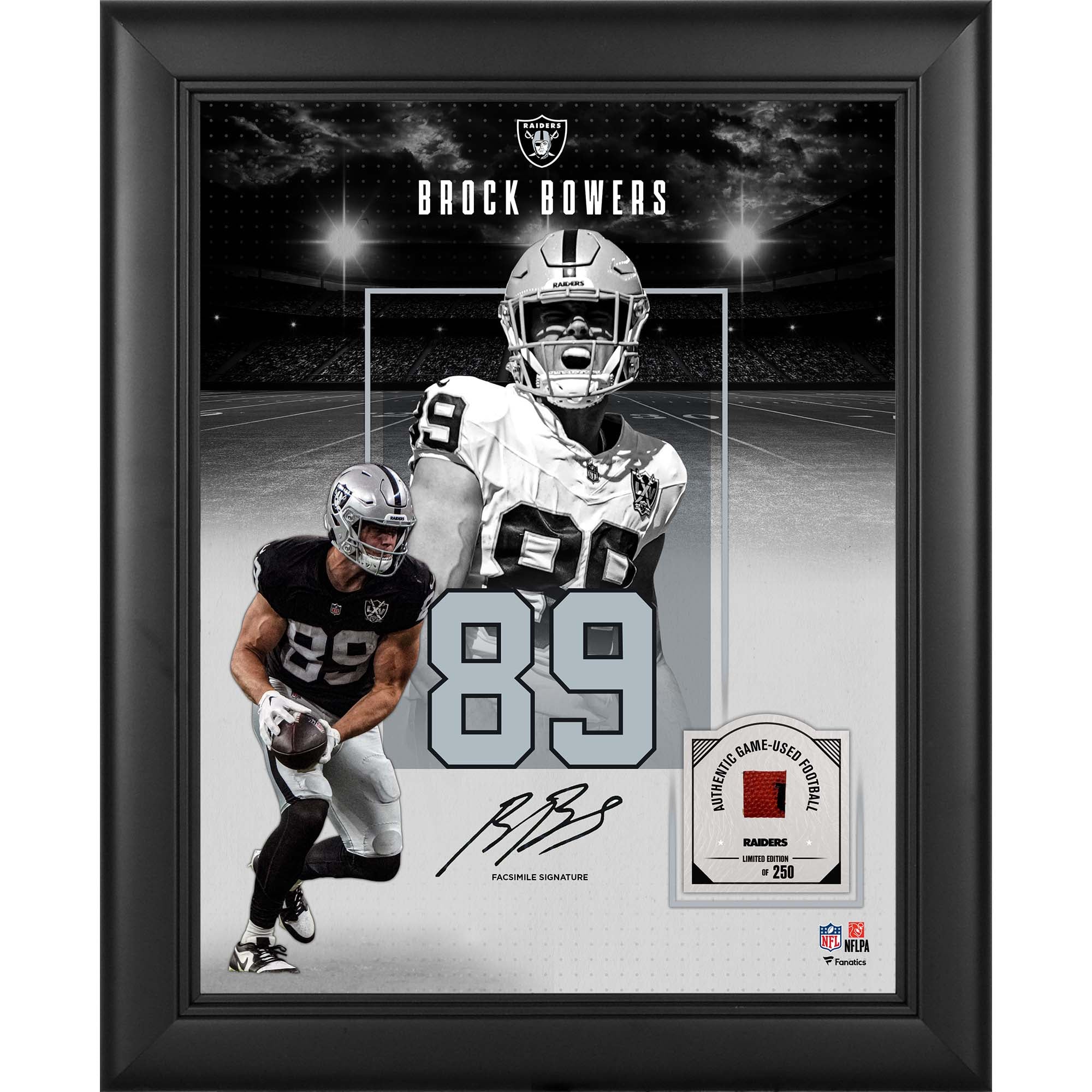 Collage incorniciato con autografo facsimile di Brock Bowers dei Las Vegas Raiders, formato 11" x 14", con un pezzo di pallone da gioco - Edizione limitata a 250 esemplari.