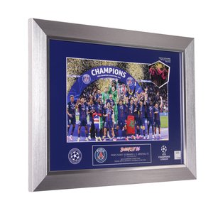 Edition Limitée PSG - Fragment de ballon de la Finale de l’UEFA Champions League 2026 - Style bouclier - 40 x 30 cm, vue 3