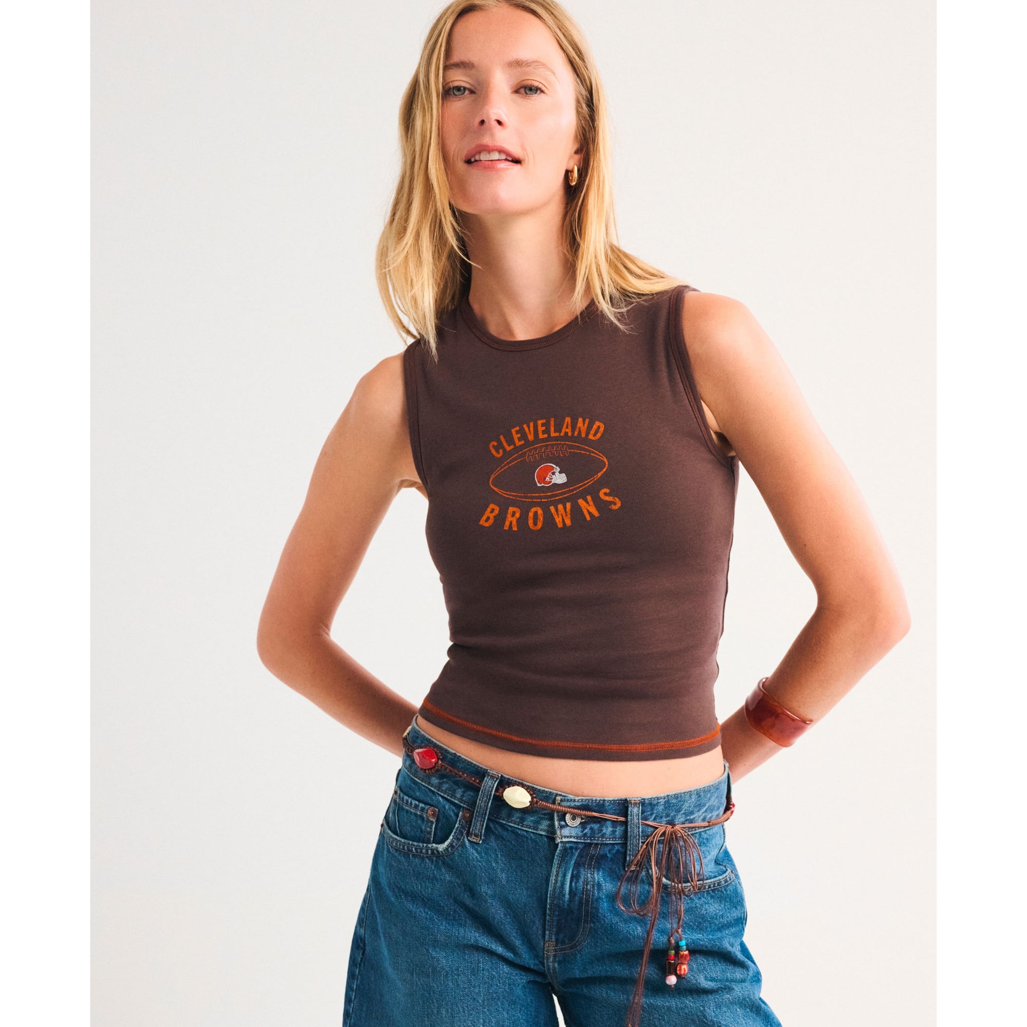 Braunes, trägerloses Cleveland Browns-Tanktop von Abercrombie & Fitch mit hohem Kragen und ohne BH