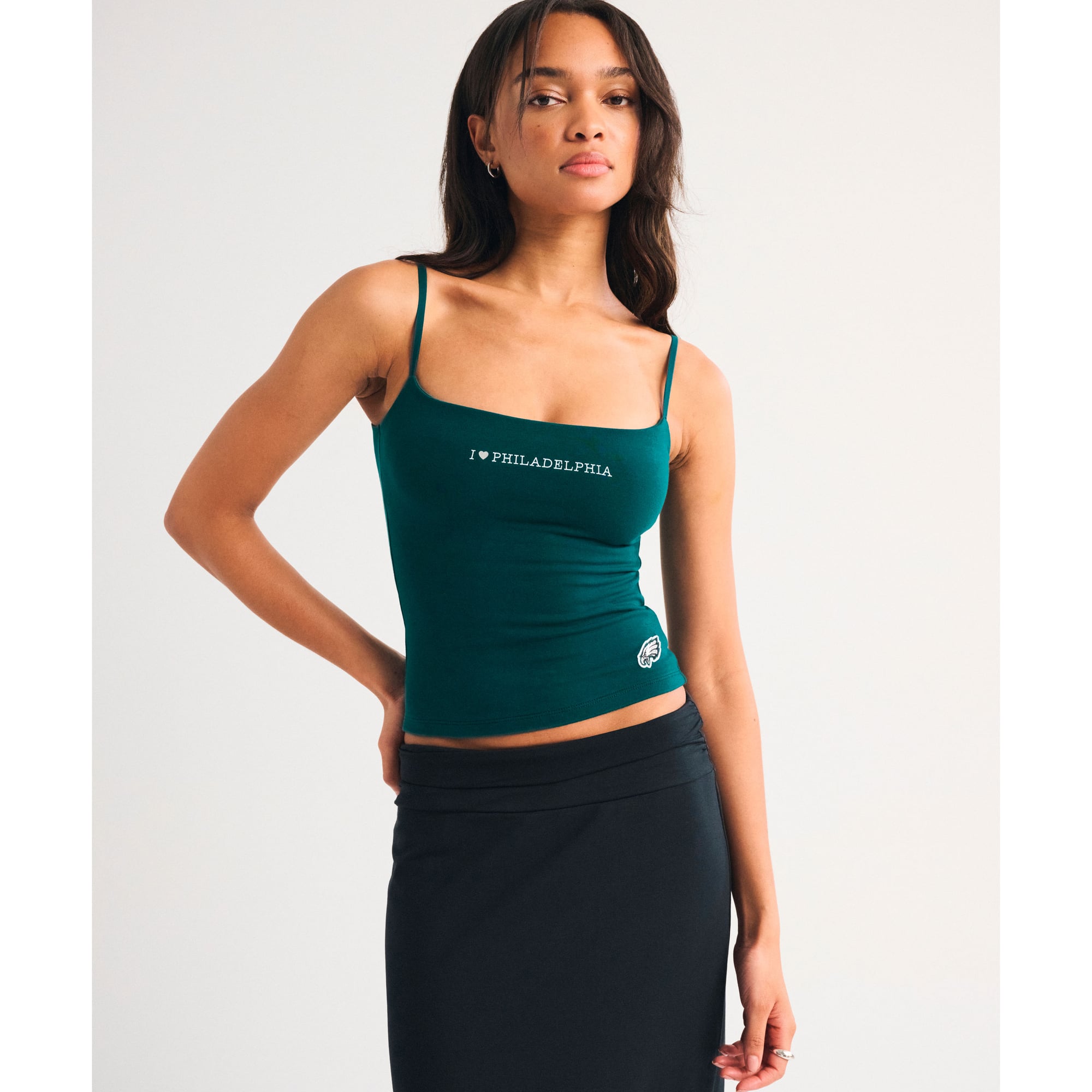 Abercrombie & Fitch Damen-Cami-Top in Mitternachtsgrün mit Philadelphia Eagles-Logo, nahtlos und ohne BH-Bezug, im 90er-Jahre-Stil