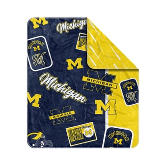 "Logo Brands Michigan Wolverines 50"" x 60"" Dream Weave Throw Blanket"