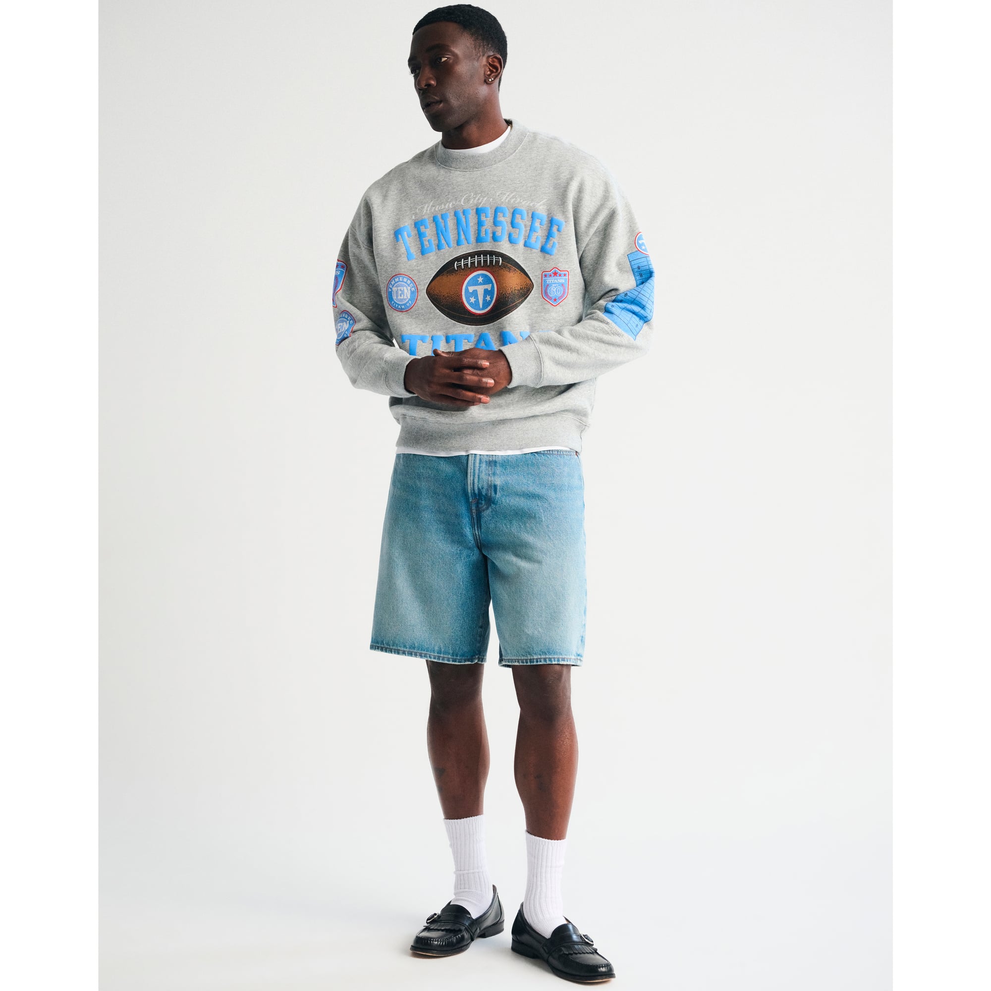 Abercrombie & Fitch Herren-Fleece-Sweatshirt in Grau mit Tennessee Titans-Motiv