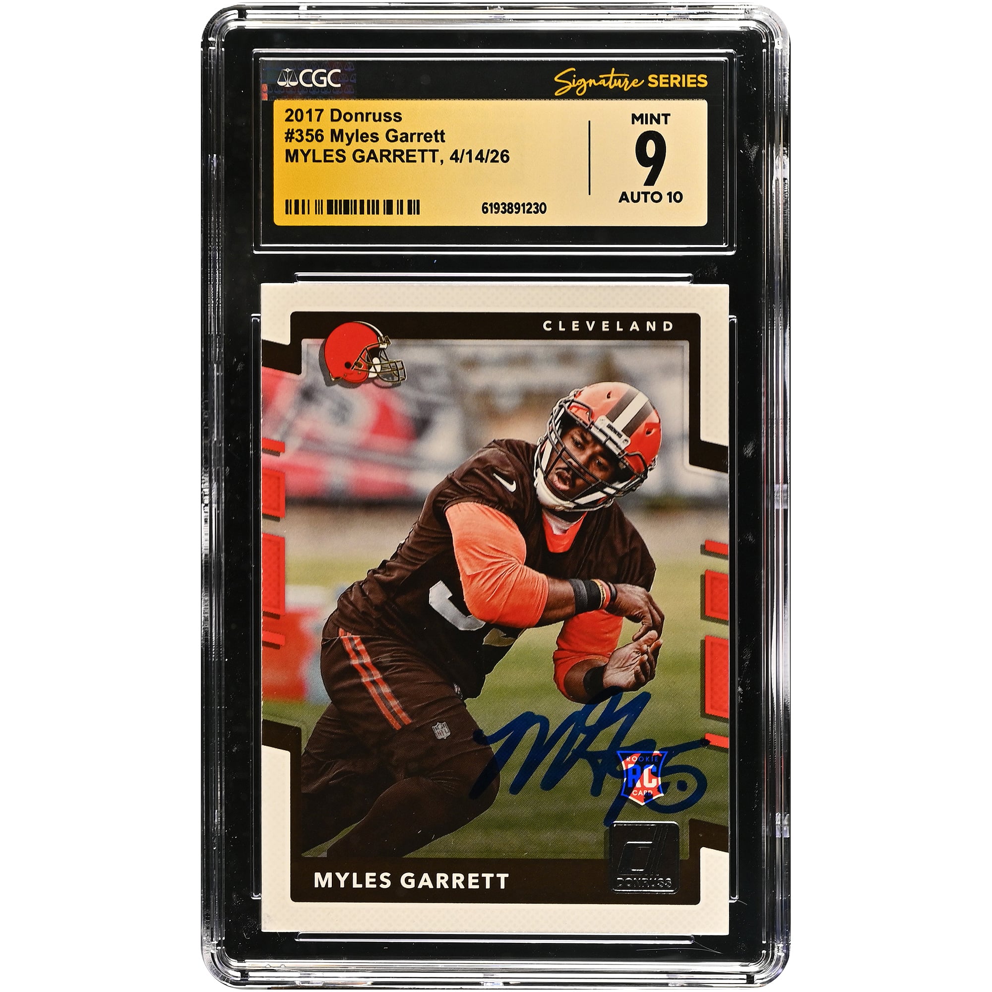 Tarjeta de novato autografiada de Myles Garrett de los Cleveland Browns, Donruss #356, 2017, autenticada por CGC Fanatics Witnessed (calificación 9/10).