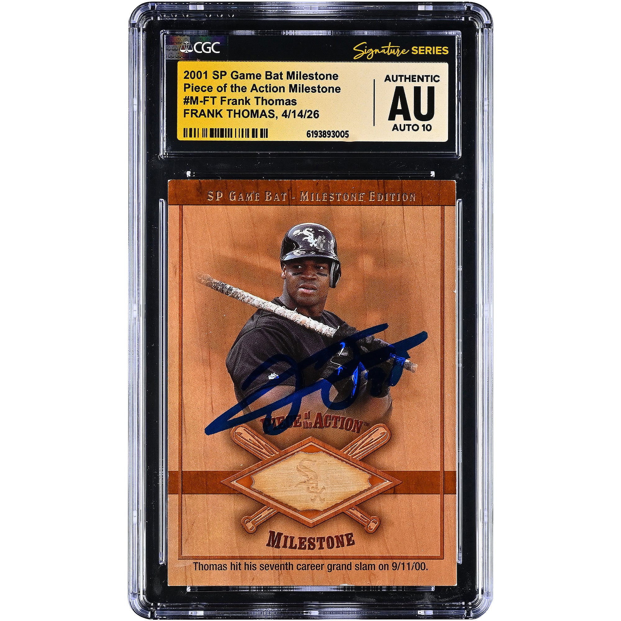 Bate de juego autografiado de Frank Thomas de los Chicago White Sox de 2001 SP. Pieza de acción de Milestone. Reliquia de bate usada en juego de Milestone #M-FT. Autenticada por CGC Fanatics Witnessed. Tarjeta AUTO 10.
