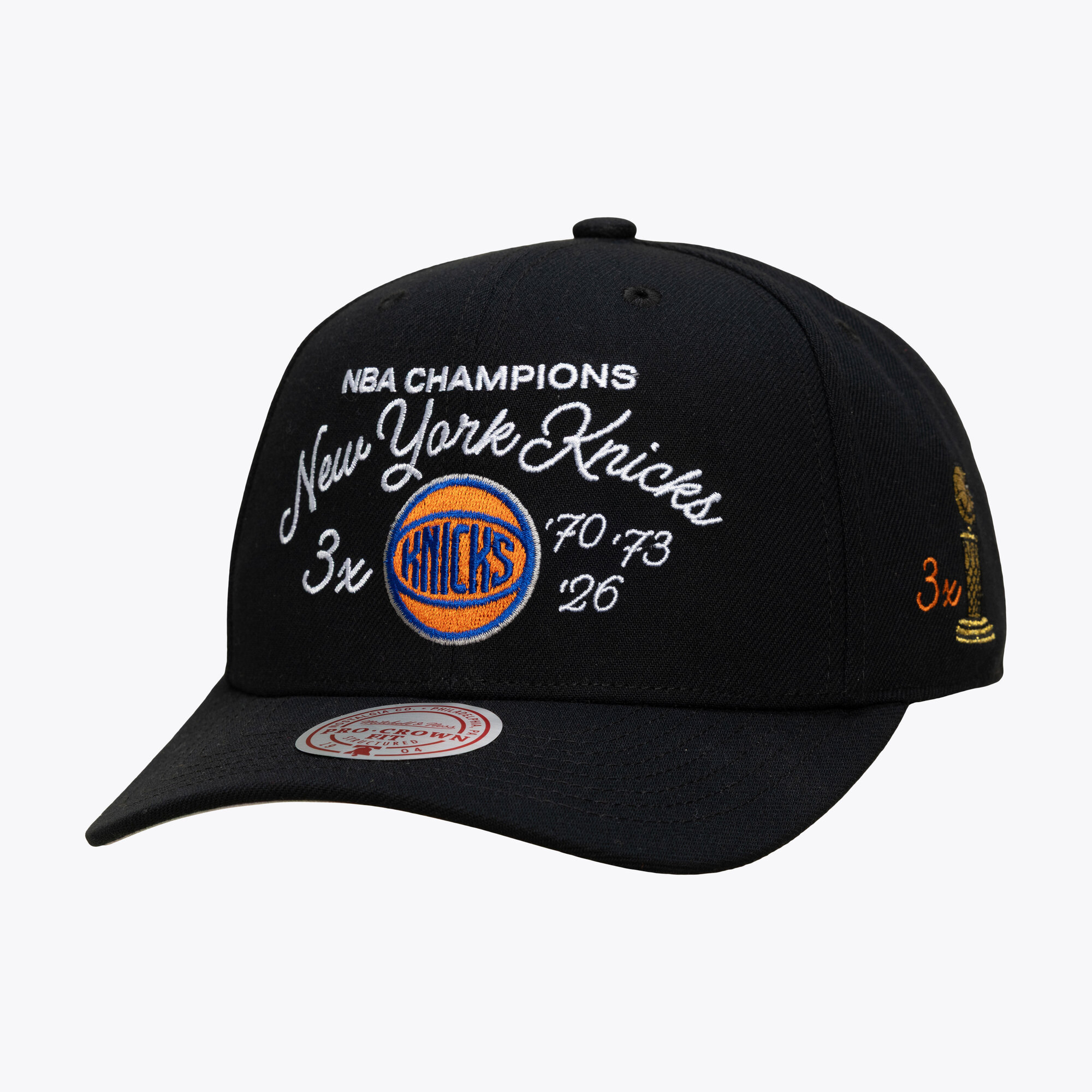 Men's Mitchell & Ness Black New York Knicks Three-Time NBA Champions Script Pro Crown Snapback Hat