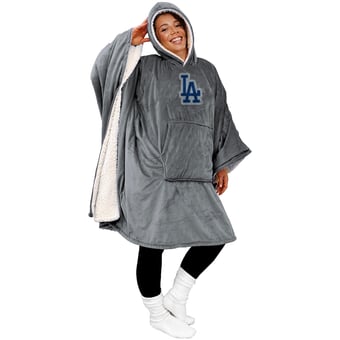 Pegasus Los Angeles Dodgers Team 50" x 70" Bloncho Sherpa Fan Cape