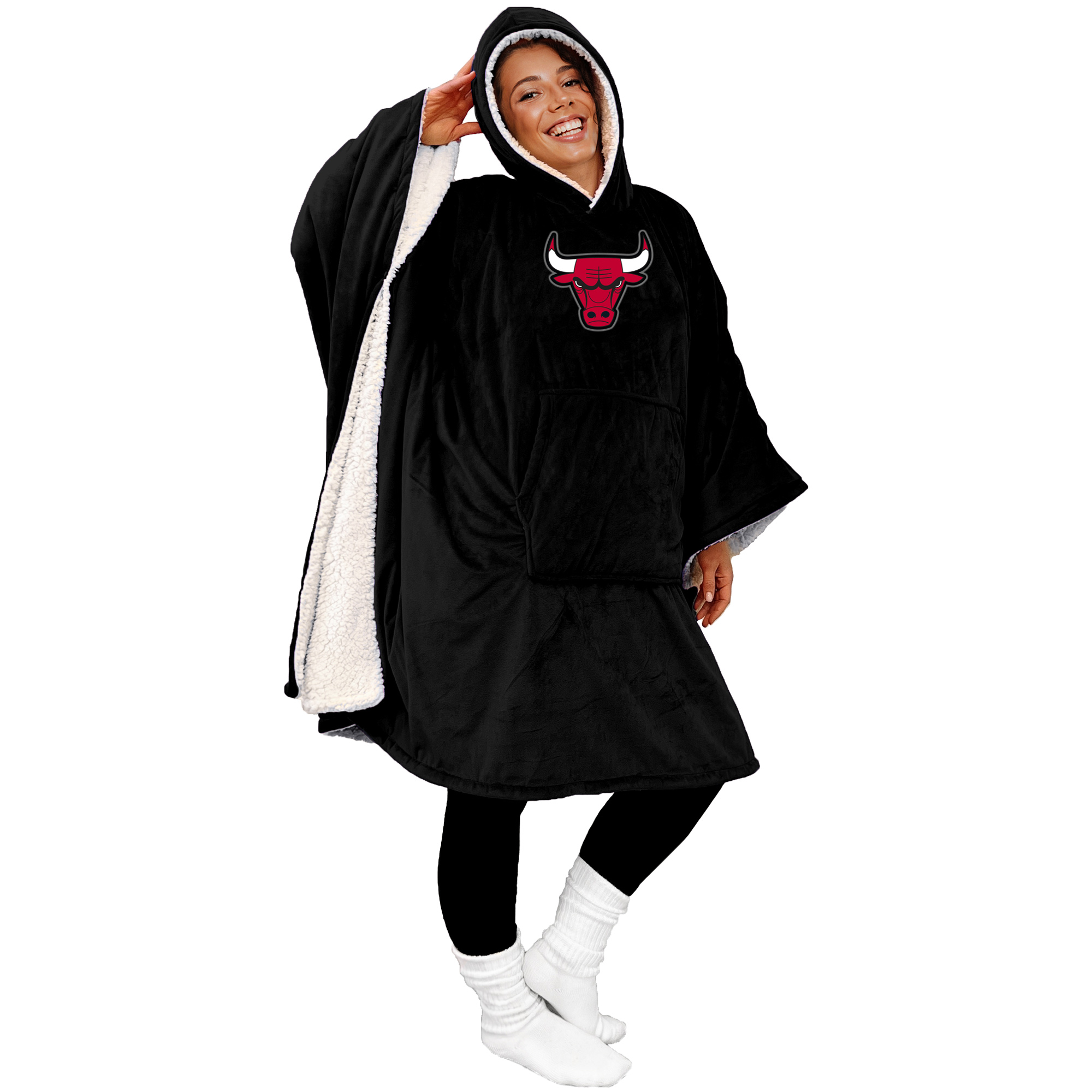 Pegasus Chicago Bulls Team 50" x 70" Bloncho Sherpa Fan Cape