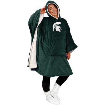 "Pegasus Michigan State Spartans Team 50"" x 70"" Bloncho Sherpa Fan Cape"