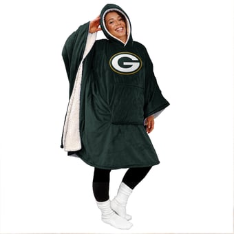"Pegasus Green Bay Packers Team 50"" x 70"" Bloncho Sherpa Fan Cape"