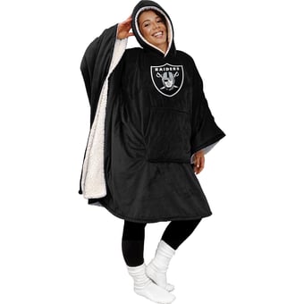 "Pegasus Las Vegas Raiders Team 50"" x 70"" Bloncho Sherpa Fan Cape"