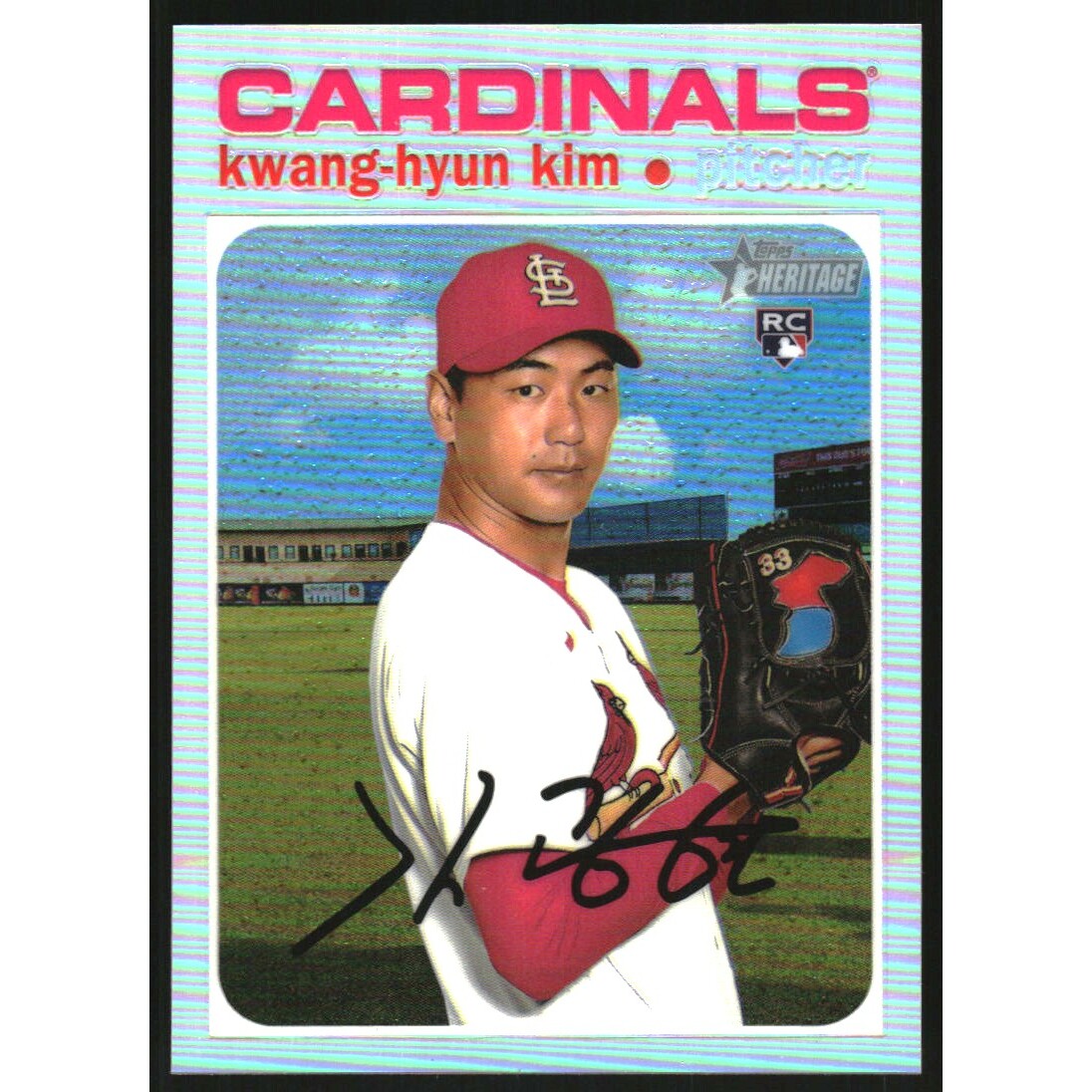 2020 Topps Heritage Chrome Refractors #THC544 Kwang-Hyun Kim. rookie card picture