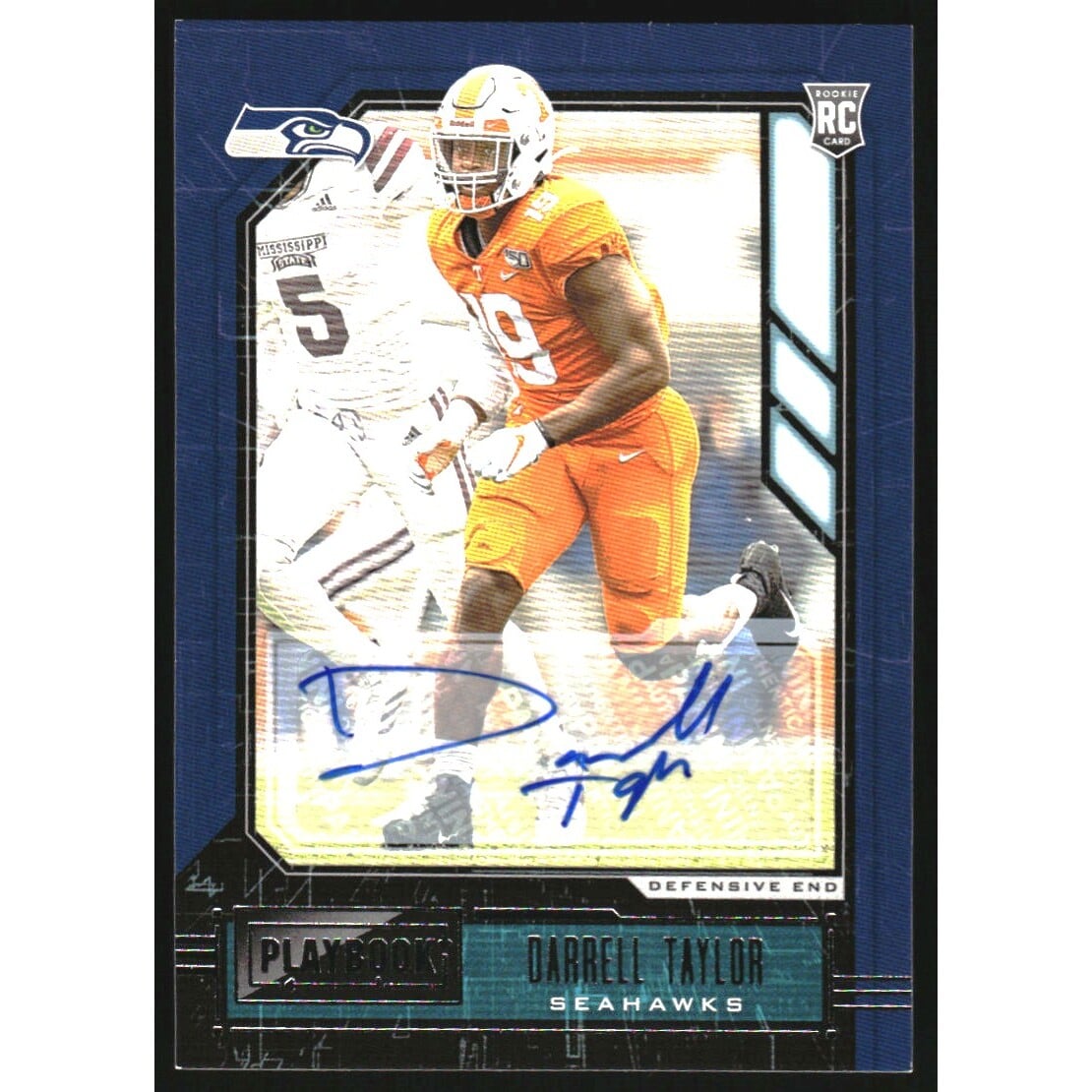 2020 Panini Playbook Rookies Signatures #186 Darrell Taylor. rookie card picture