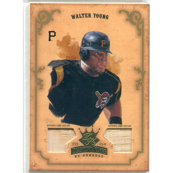 2004 Diamond Kings DK Materials Gold #62 Walter Young Bat-Bat/50