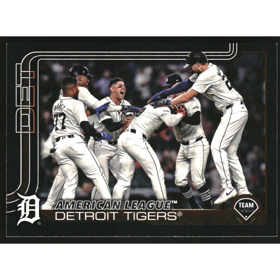 2025 Topps Black #34 Detroit Tigers