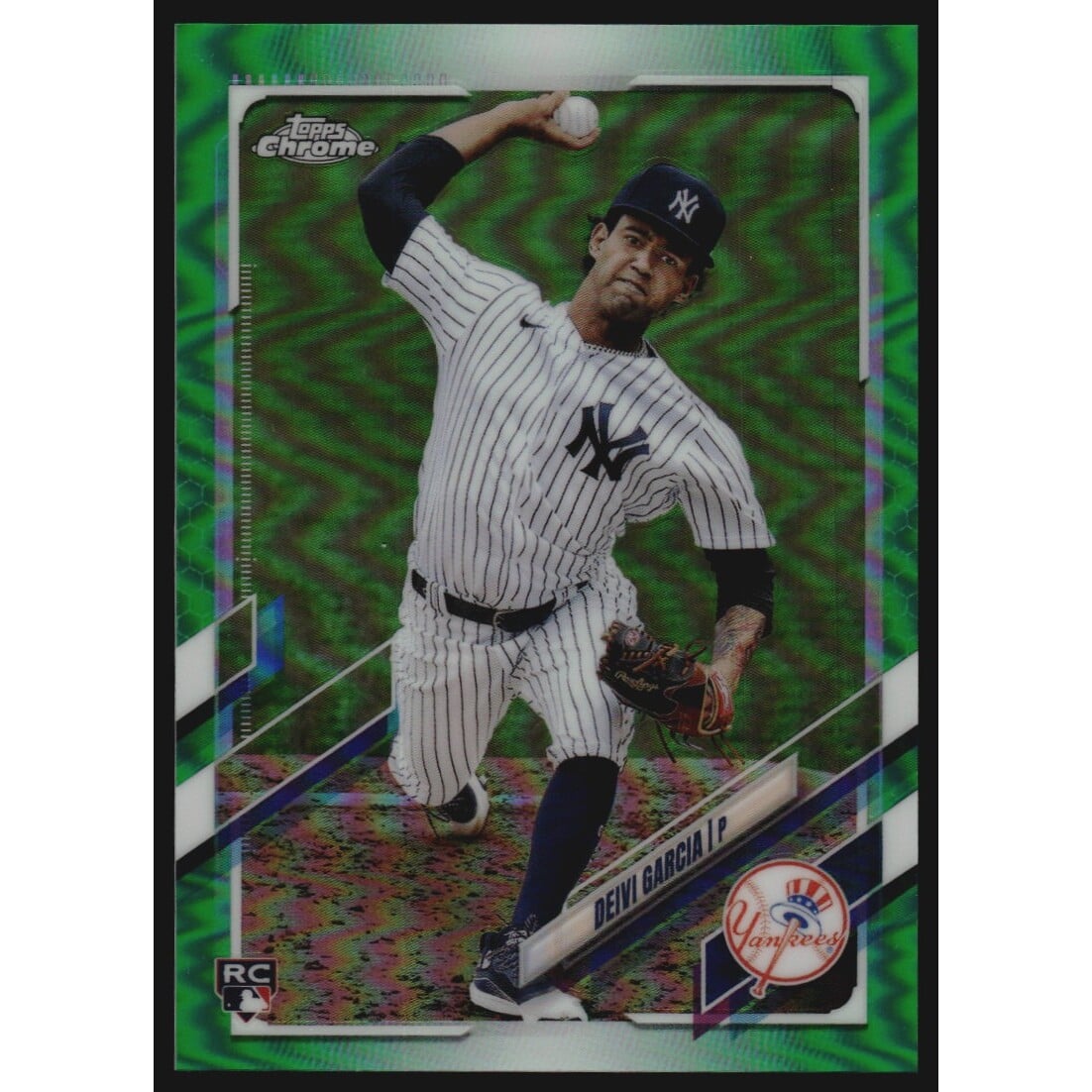 2021 Topps Chrome Green Refractors #85 Deivi Garcia. rookie card picture