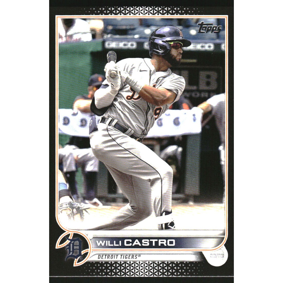 2022 Topps Black #191 Willi Castro. rookie card picture