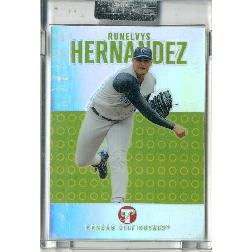 2003 Topps Pristine Refractors #87 Runelvys Hernandez