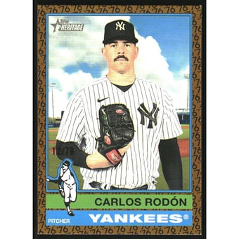 2025 Topps Heritage Color of the Year #481 Carlos Rodon