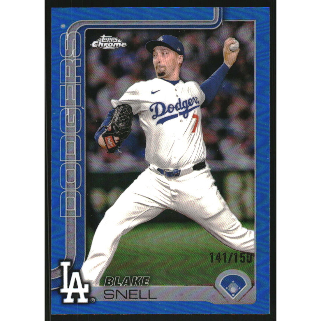 2025 Topps Chrome Blue Refractors #129 Mark Vientos. rookie card picture