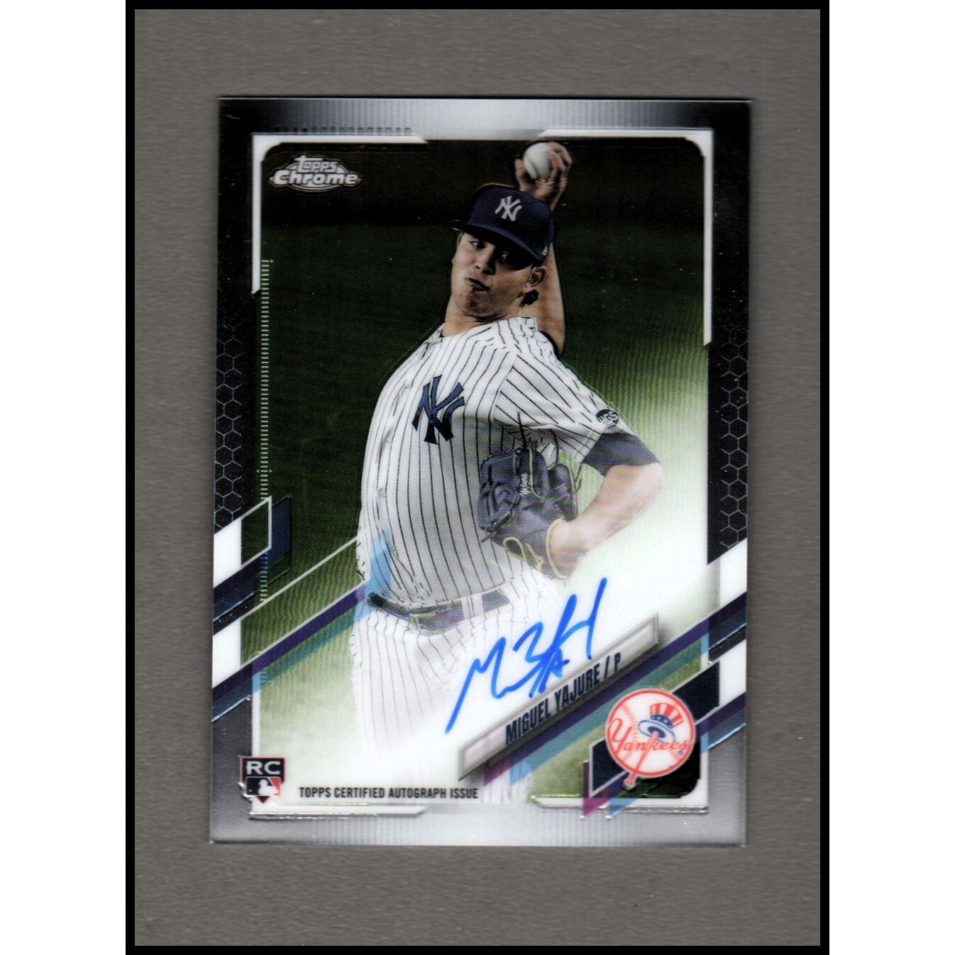 2021 Topps Chrome Rookie Autographs #RAMY Miguel Yajure. rookie card picture