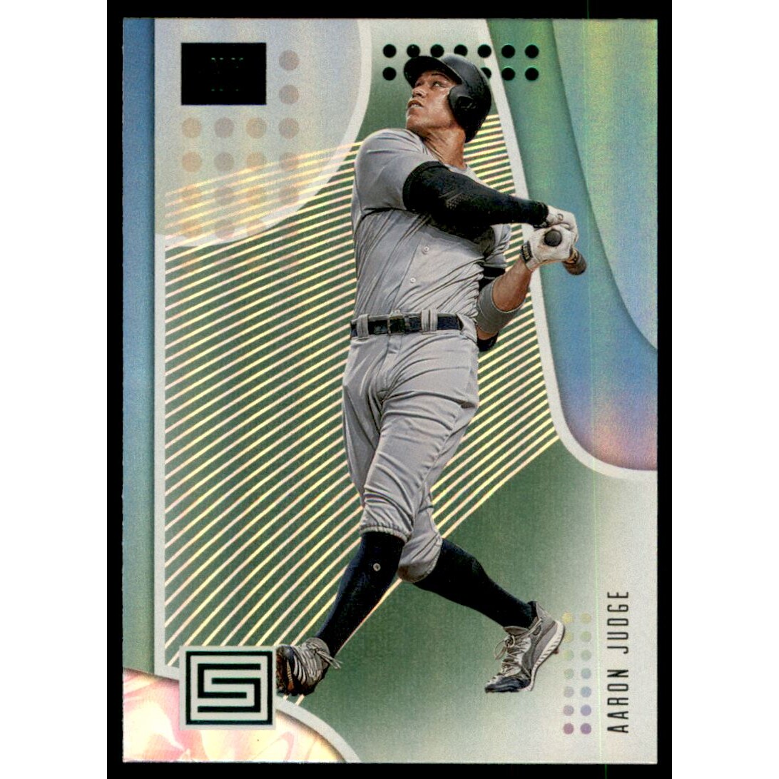 2019 Panini Status Green #8 Aaron Judge