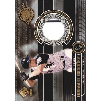 2001 Private Stock Game Gear #43 Magglio Ordonez Jsy