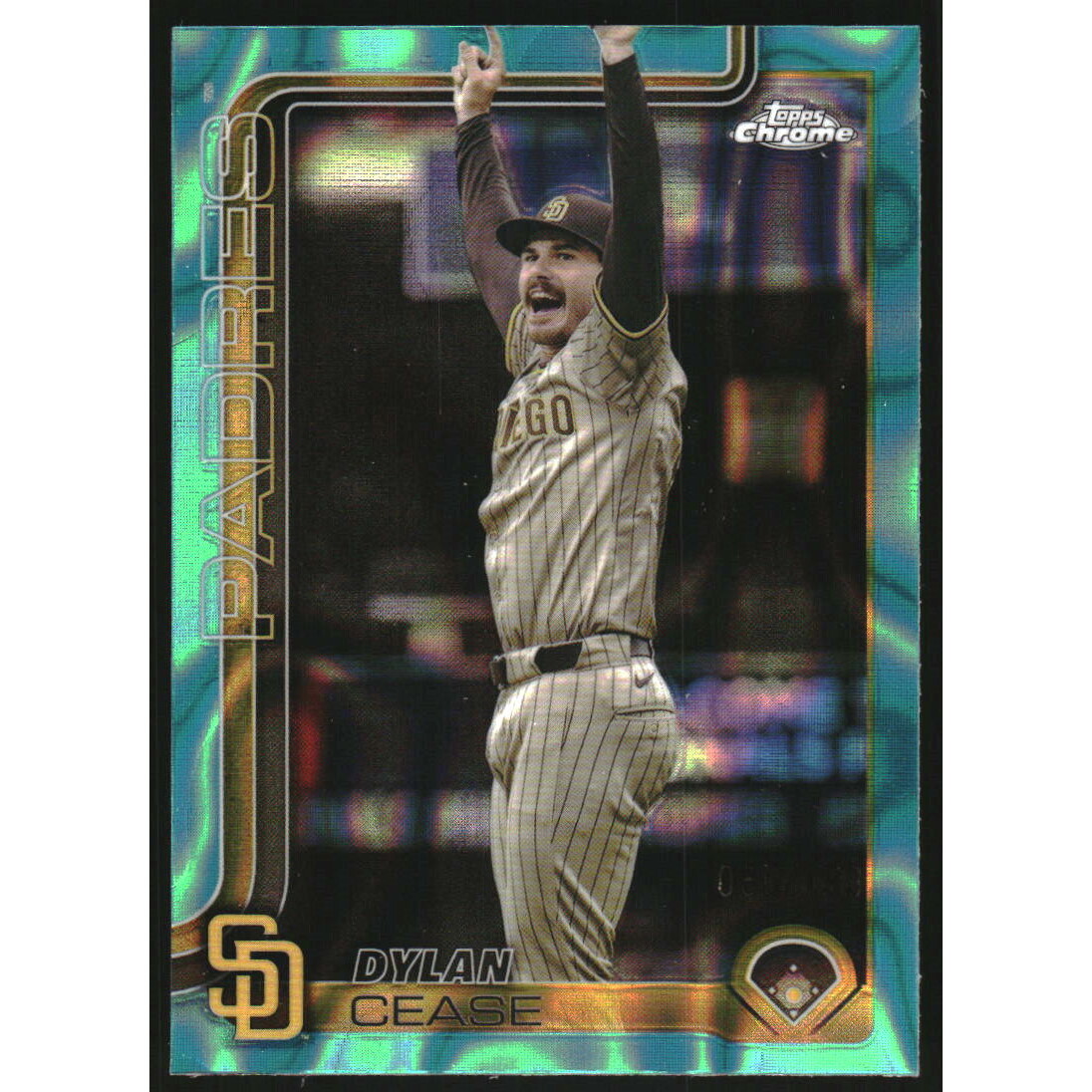 2025 Topps Chrome Aqua Lava Refractors #212 Dylan Cease. rookie card picture
