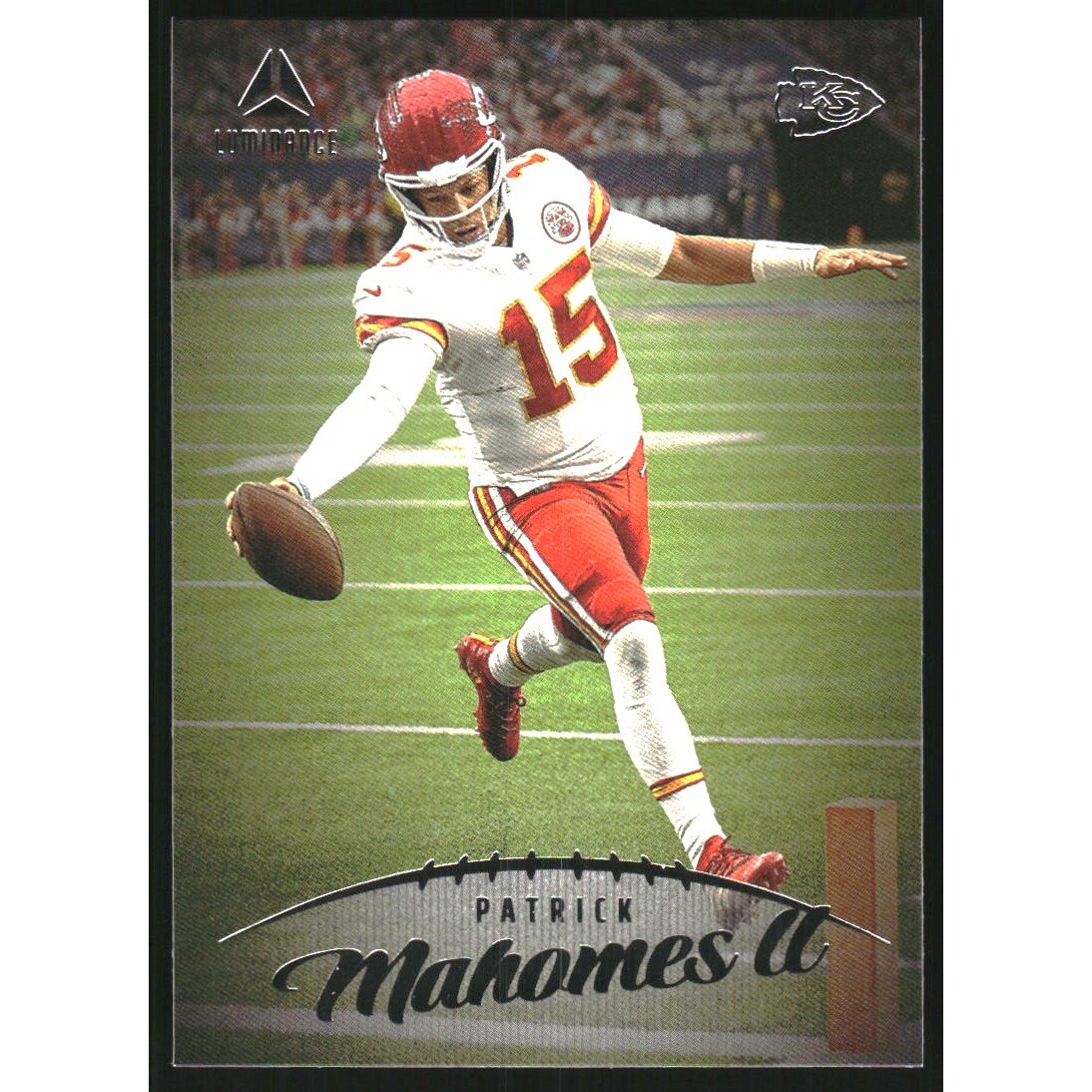 2023 Panini Luminance #43 Patrick Mahomes II