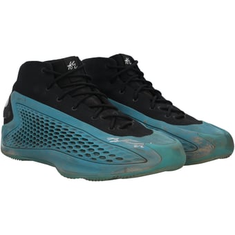 Brooks Lee Minnesota Twins Autographed Player-Worn Black/Aqua adidas Shoes from the 2024 MLB Season