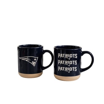 Pegasus New England Patriots Two-Piece 14oz. Echo Logo Ceramic Mug Set