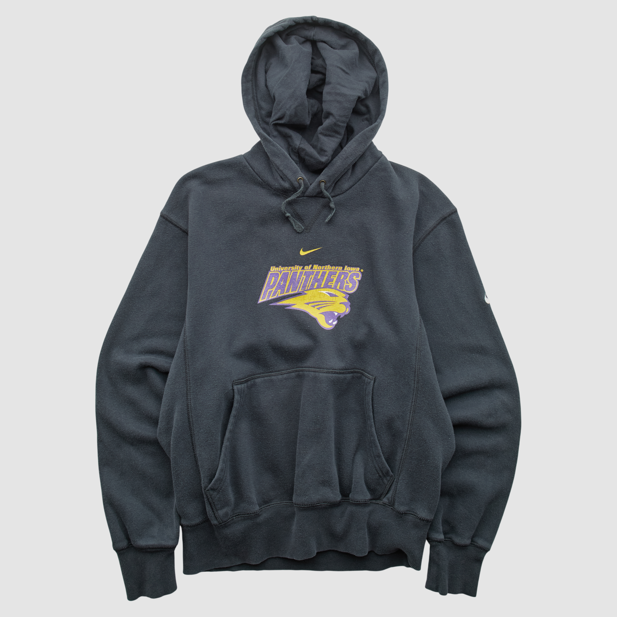 Northern Iowa Panthers Nike 2000s Hooded Pullover Sweatshirt – Black – XS by Fanatics Real Vintage Northern Iowa Panthers Nike 2000s Hooded Pullover Sweatshirt – Black – XS by Fanatics Real Vintage