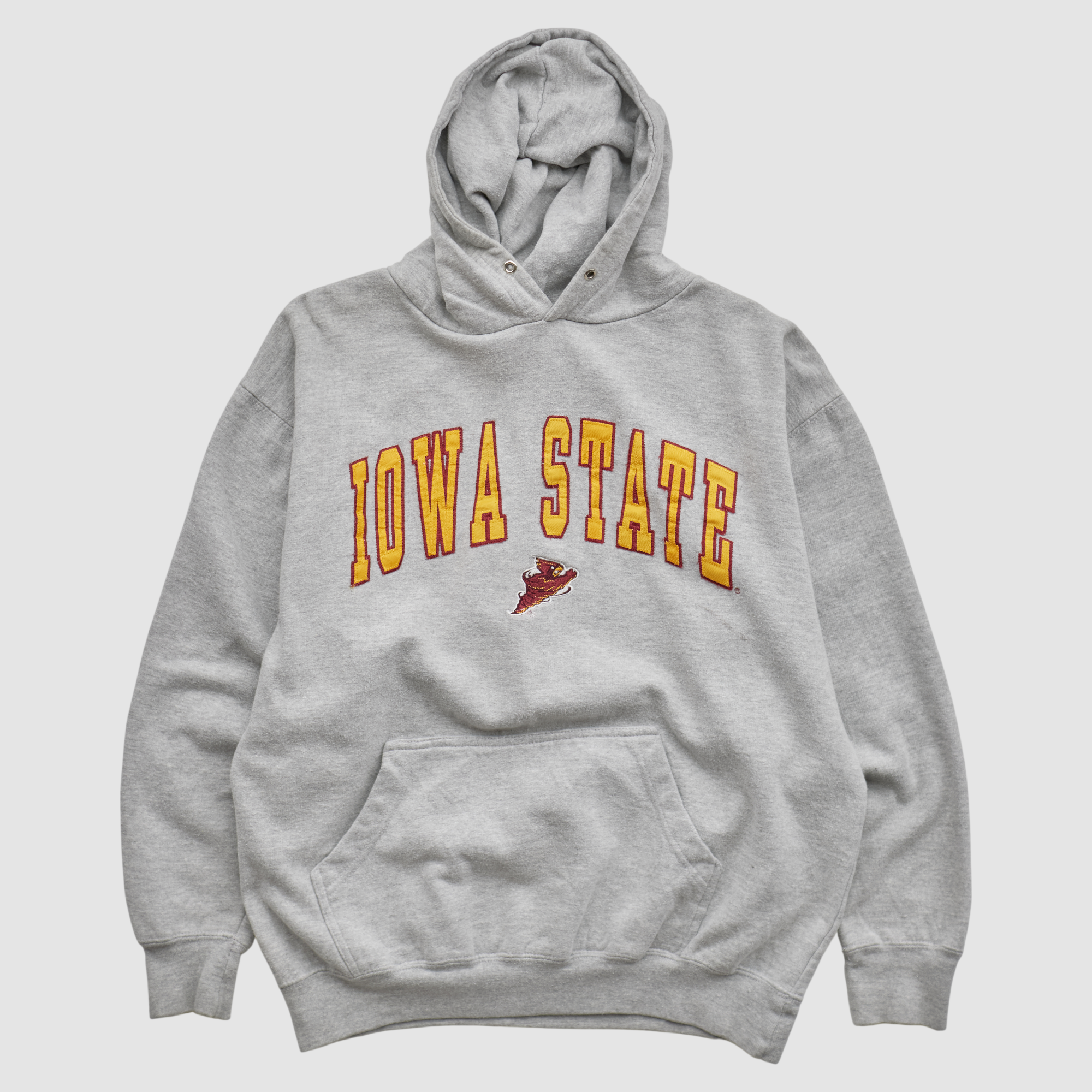 Iowa State Cyclones Old Varsity Brand 2010s Hooded Pullover Sweatshirt – Heather Gray – XS by Fanatics Real Vintage Iowa State Cyclones Old Varsity Brand 2010s Hooded Pullover Sweatshirt – Heather Gray – XS by Fanatics Real Vintage