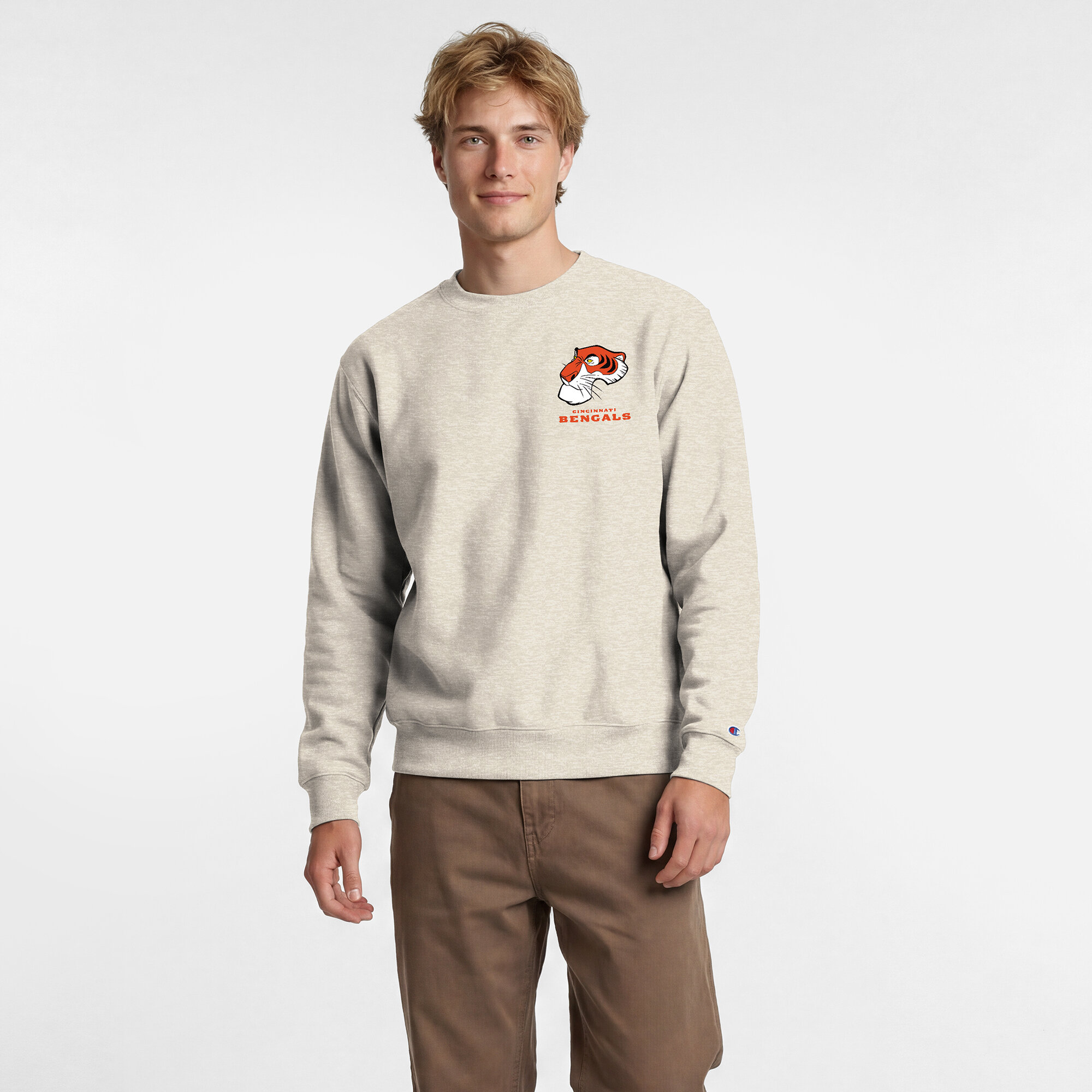 Champion Men's Disney x Oatmeal Cincinnati Bengals Power blend Left Chest Fullback Crew Sweatshirt - Oatmeal