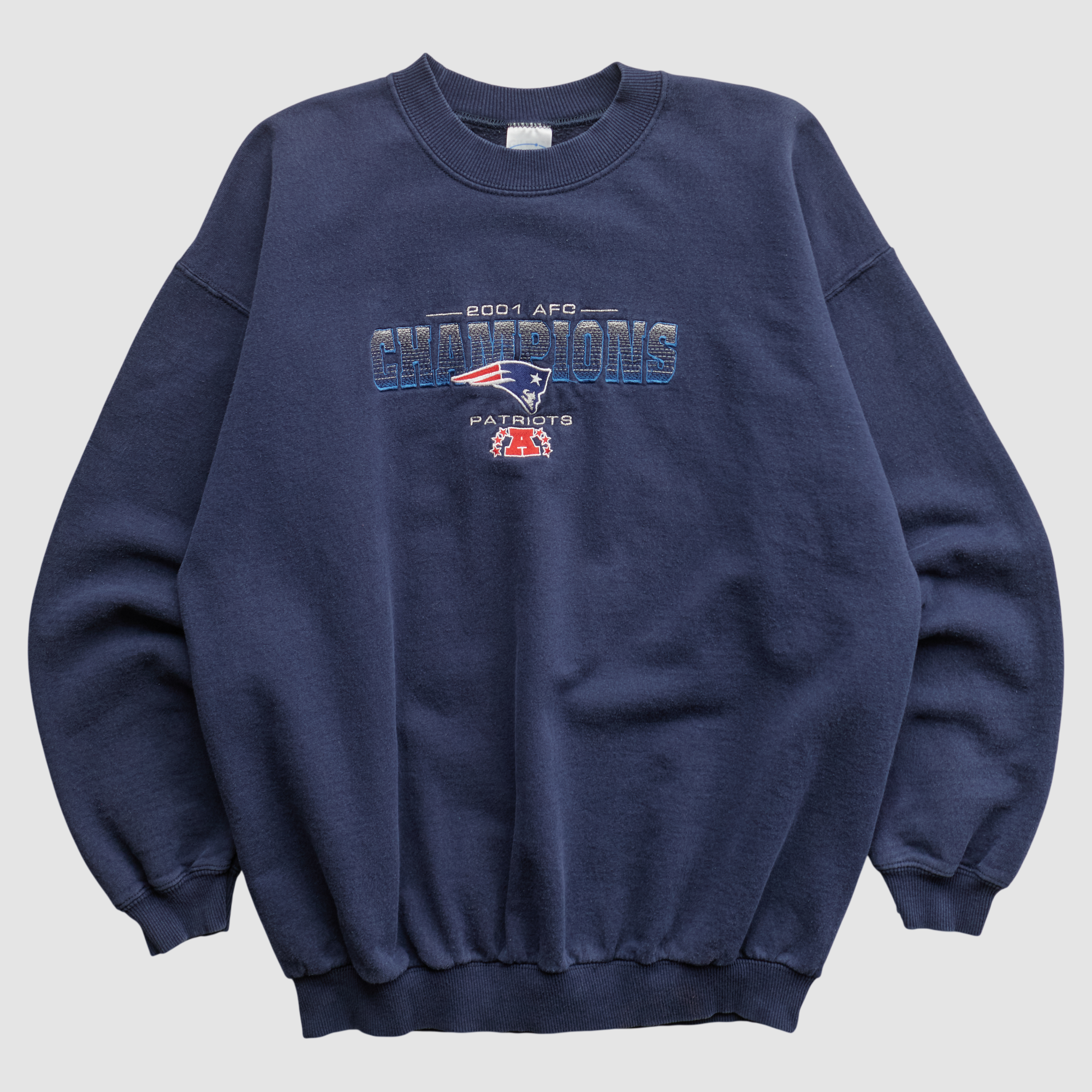 New England Patriots Gildan 2001 Pullover Sweatshirt – Navy – M by Fanatics Real Vintage New England Patriots Gildan 2001 Pullover Sweatshirt – Navy – M by Fanatics Real Vintage