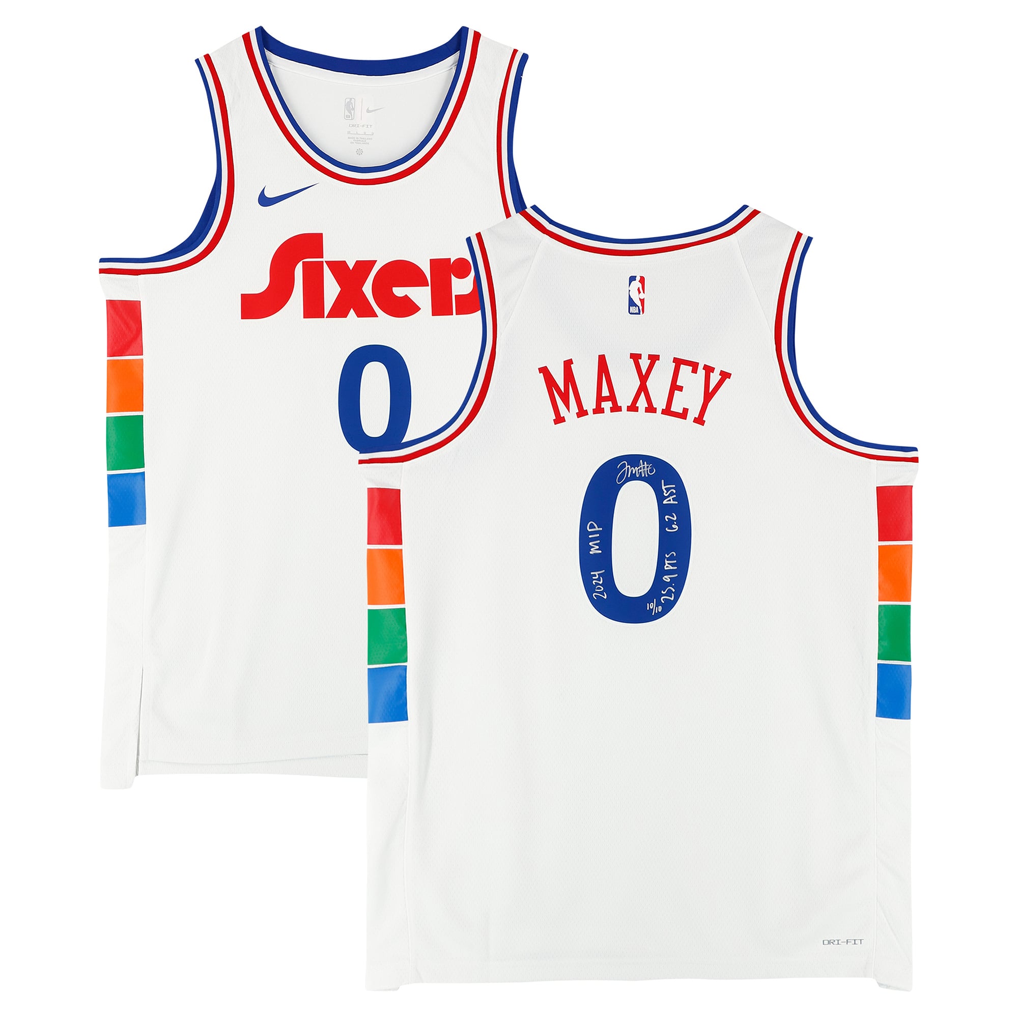 Camiseta blanca Nike City Edition Swingman 2024-25 autografiada por Tyrese Maxey de los Philadelphia 76ers con múltiples inscripciones - Edición limitada #10/10
