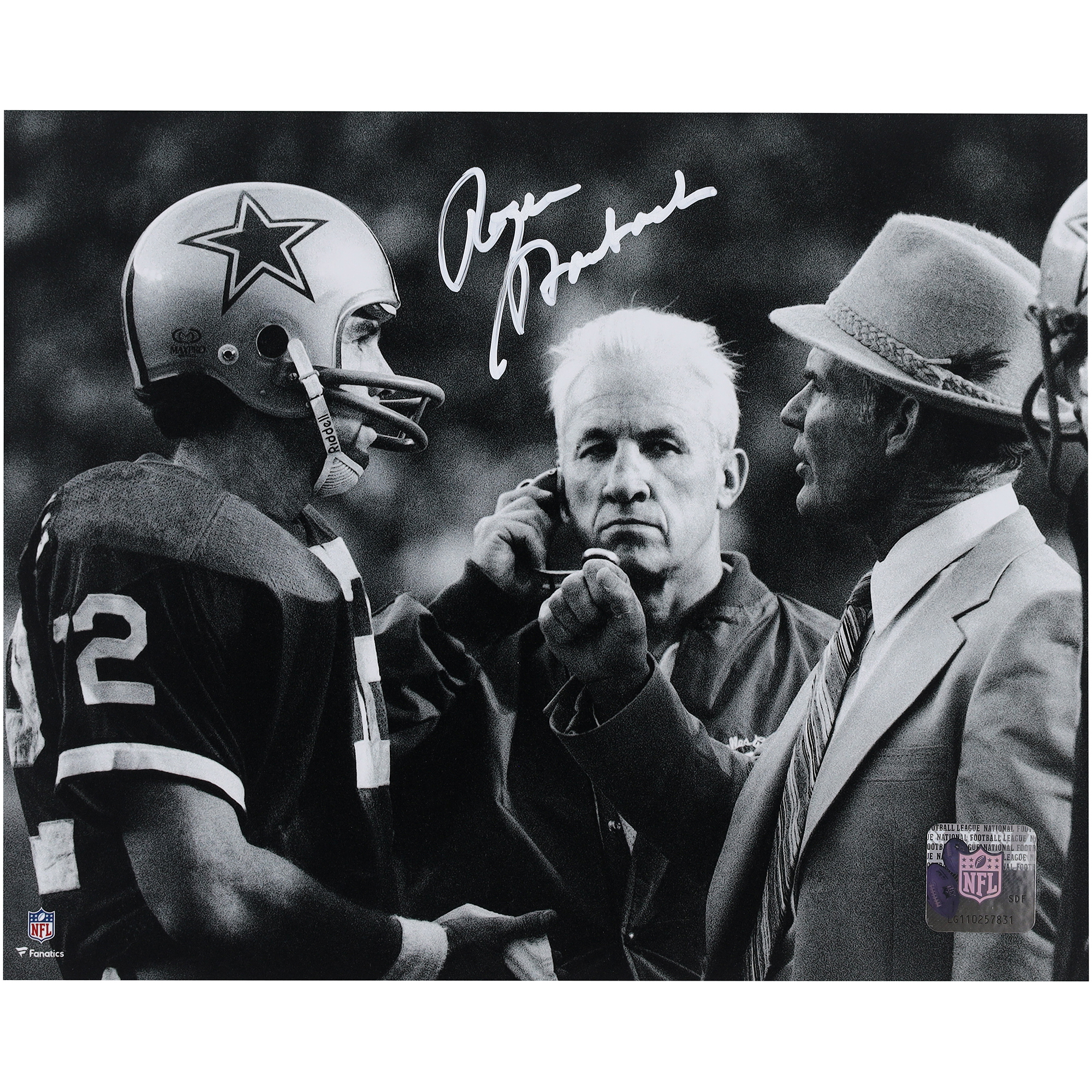 Roger Staubach Dallas Cowboys Autographed 8" x 10" Talking with Landry Photograph