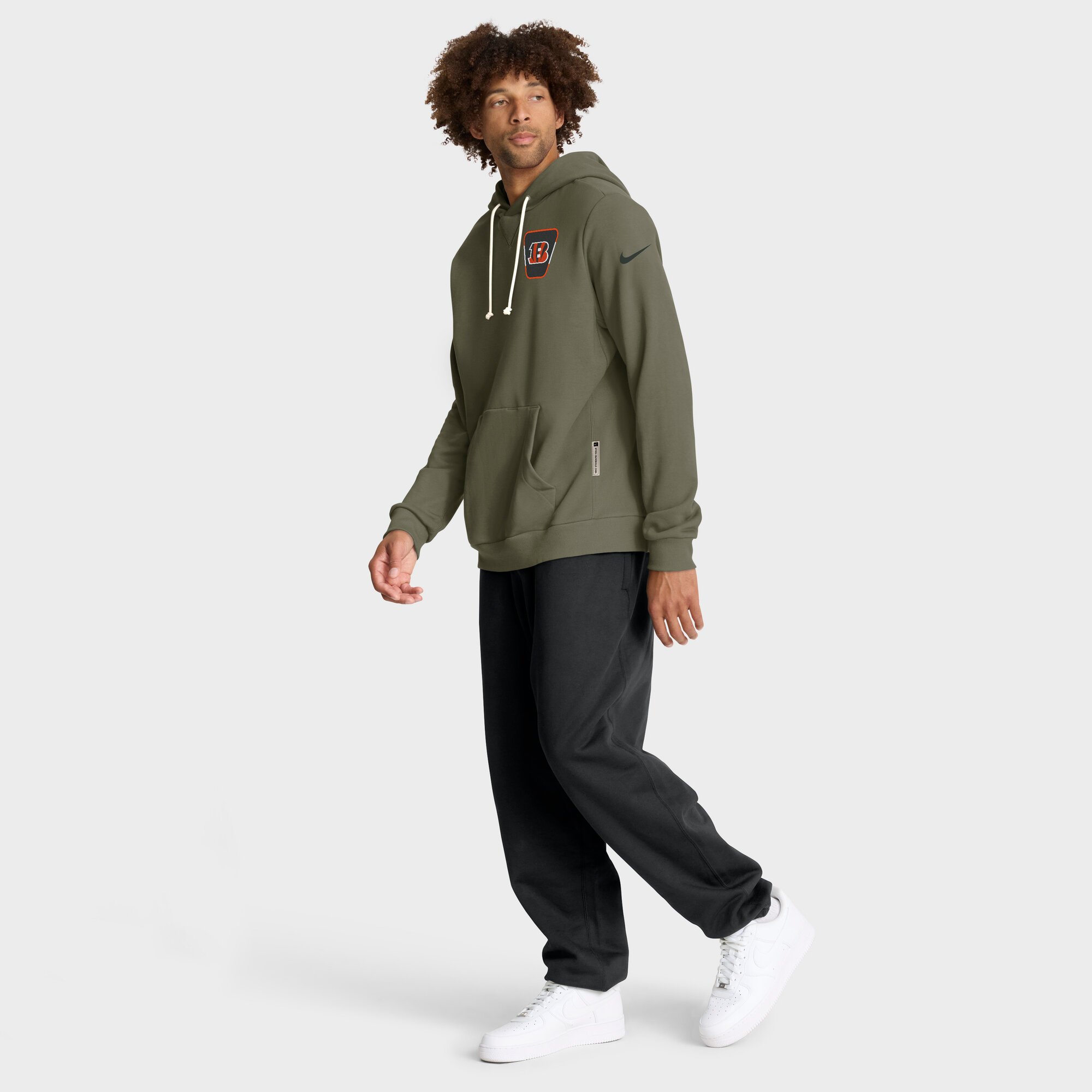 Cincinnati Bengals Nike 2025 Salute To Service Dominant Force Dri-FIT Hoodie - Mens, , rebel_hi-res