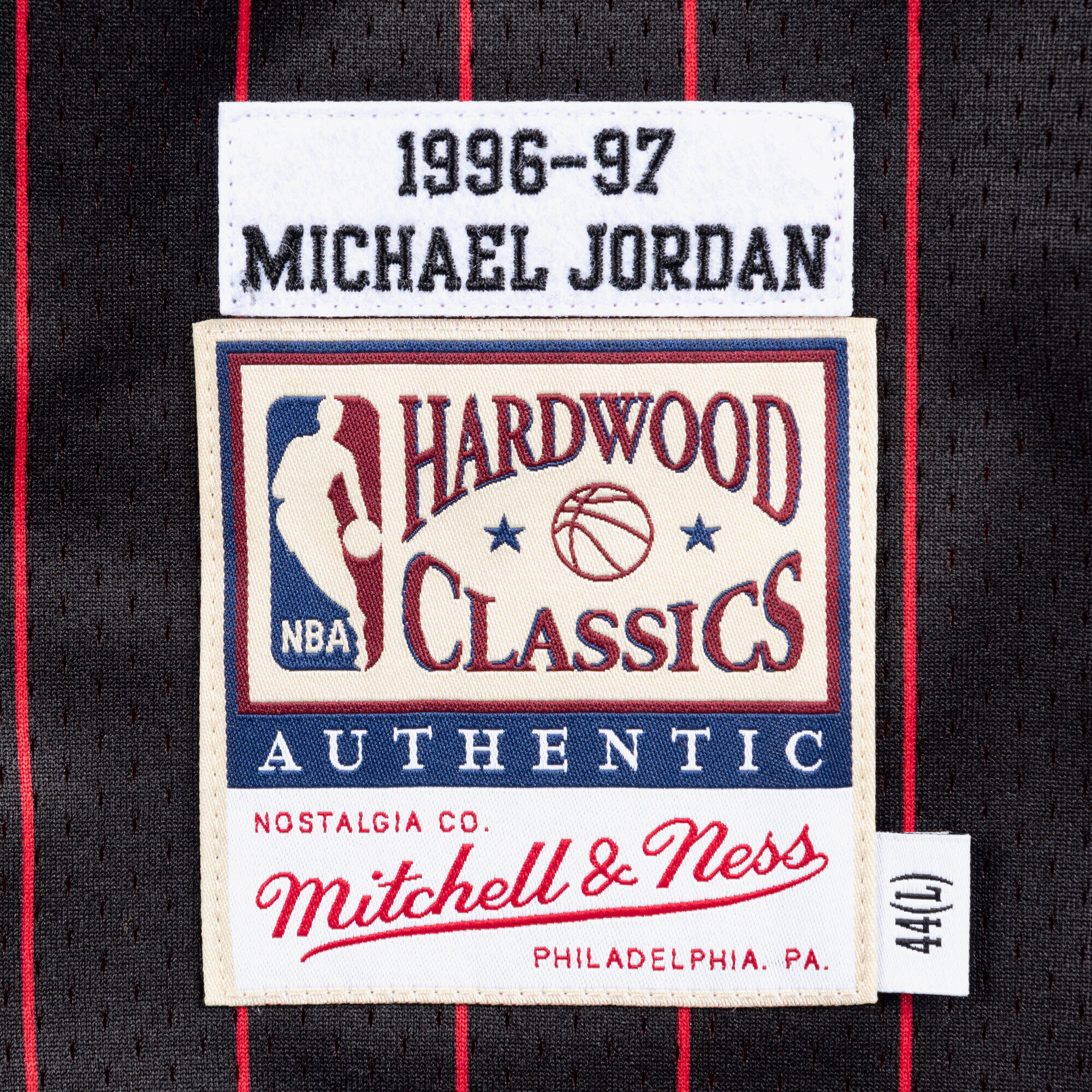 Chicago Bulls Mitchell & Ness Authentic Jersey Alternate Michael Jordan 1996-97, , rebel_hi-res