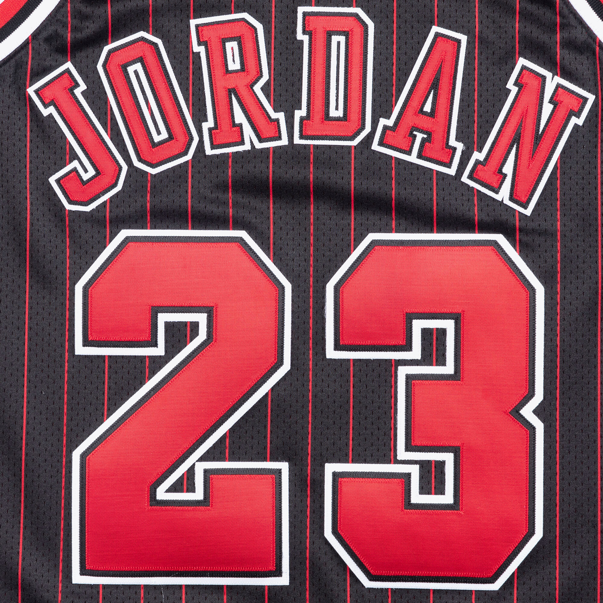 Chicago Bulls Mitchell & Ness Authentic Jersey Alternate Michael Jordan 1996-97, , rebel_hi-res