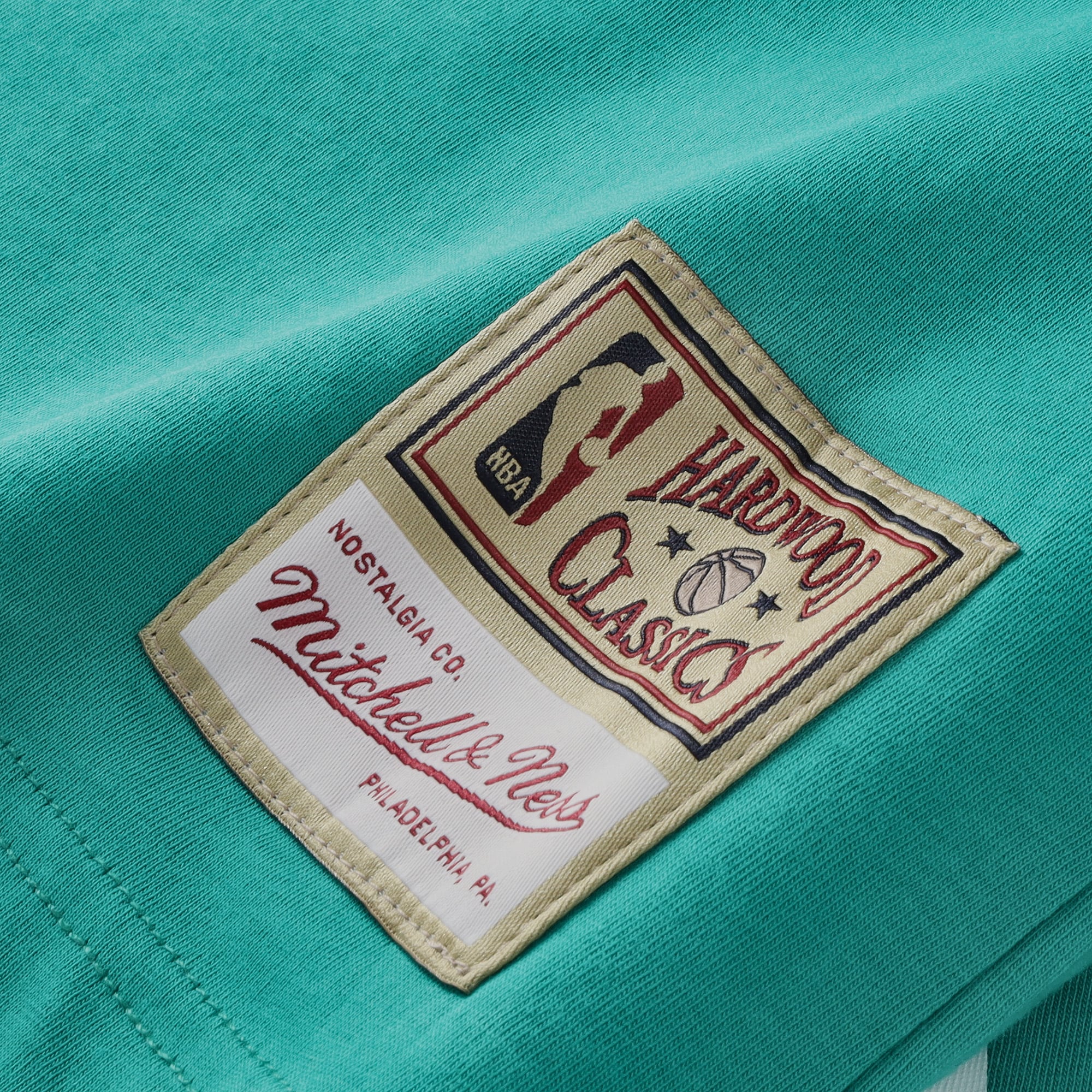 Boston Celtics Mitchell & Ness Name & Number T-Shirt Larry Bird, , rebel_hi-res