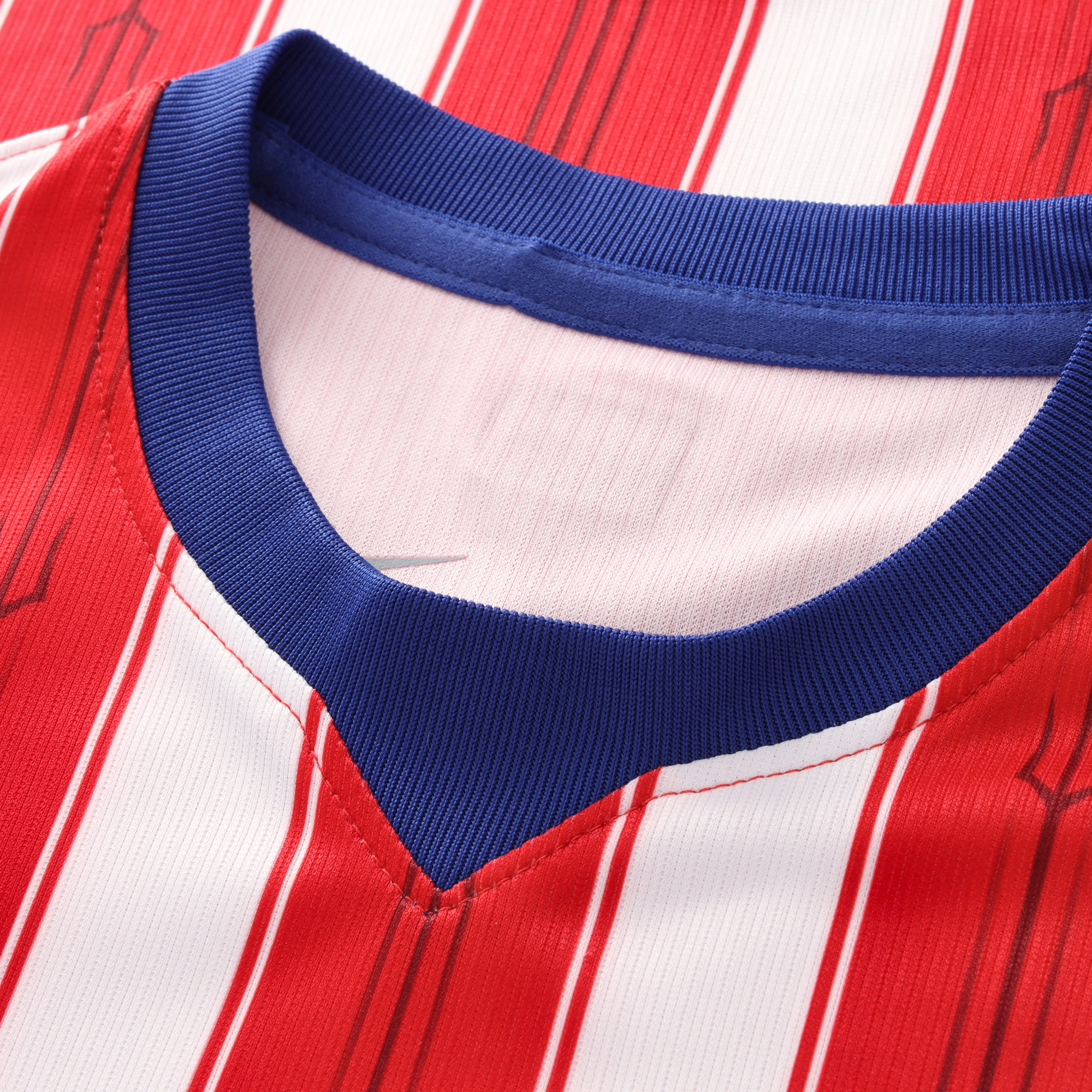 Atletico de Madrid Nike Home Stadium Mini Kit 2026-27 - Little Kids, , rebel_hi-res