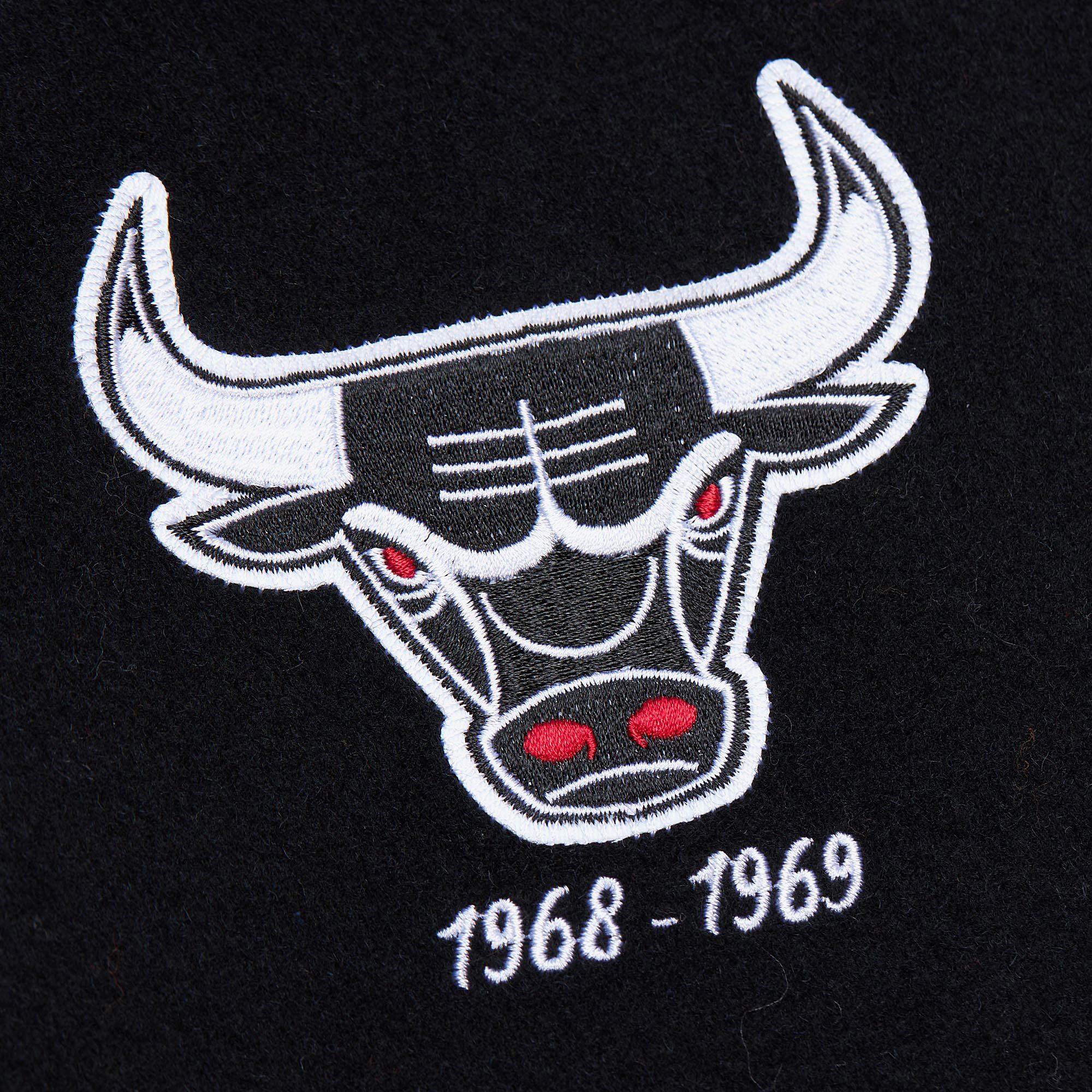 Chicago Bulls Mitchell & Ness Unisex Varsity Jacket - Black - Mens, , rebel_hi-res
